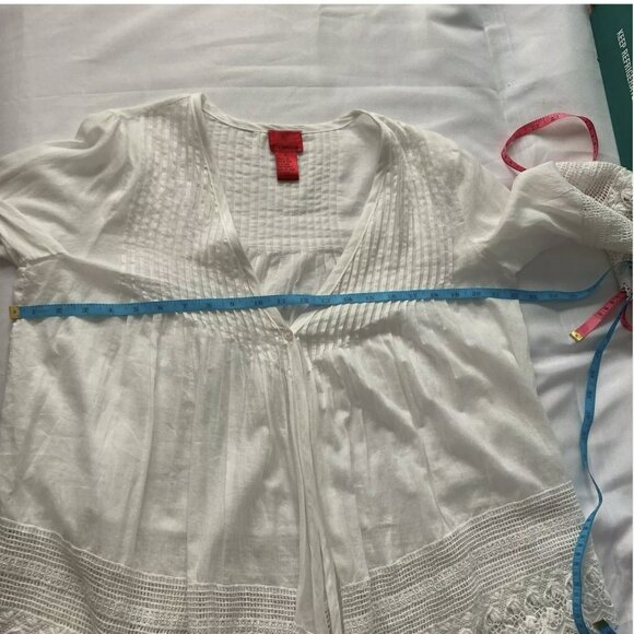 V Christina Sheer White Pleated Crochet Top Blouse Tunic Beach Cover Up Small - Picture 7 of 7